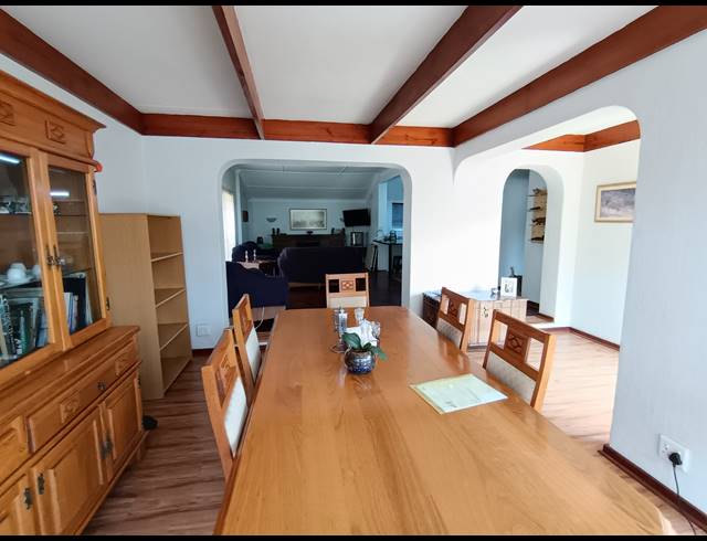3 BEDROOM HOUSE FOR SALE IN SOUTH CREST